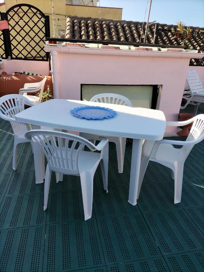 קליארי Rosa'S Apartment With Terrace מראה חיצוני תמונה