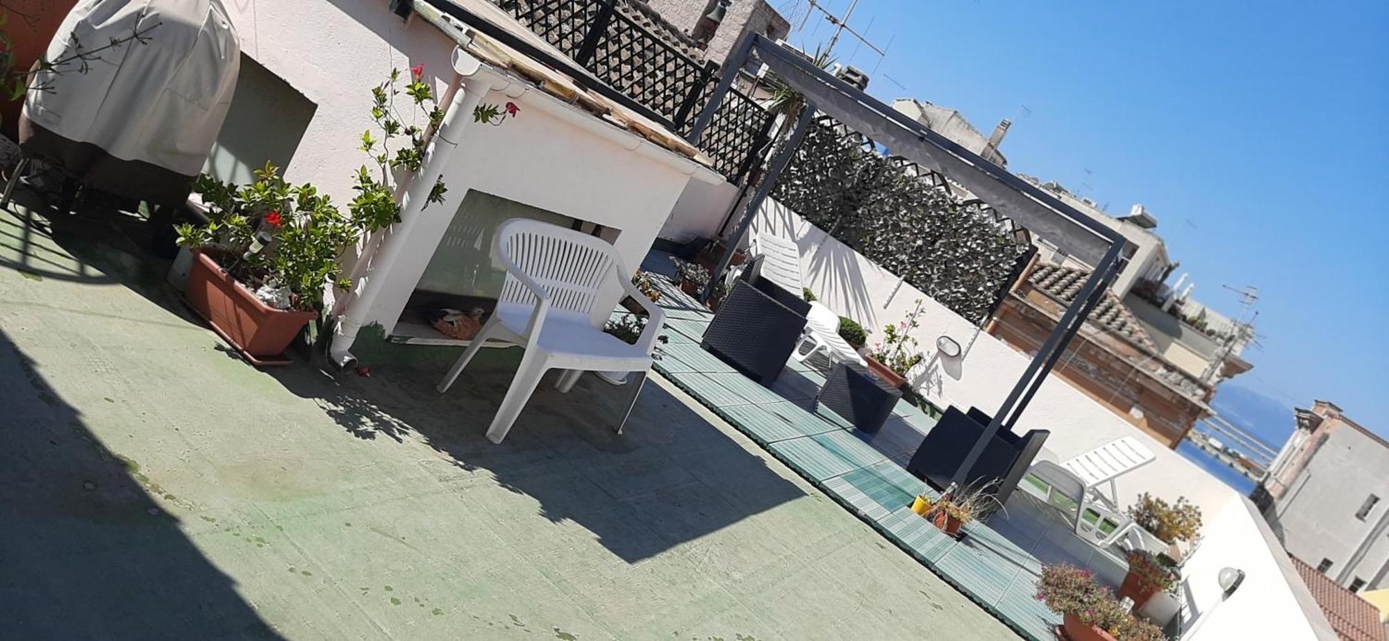 קליארי Rosa'S Apartment With Terrace מראה חיצוני תמונה