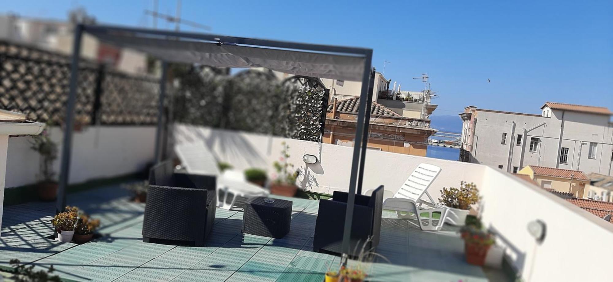 קליארי Rosa'S Apartment With Terrace מראה חיצוני תמונה